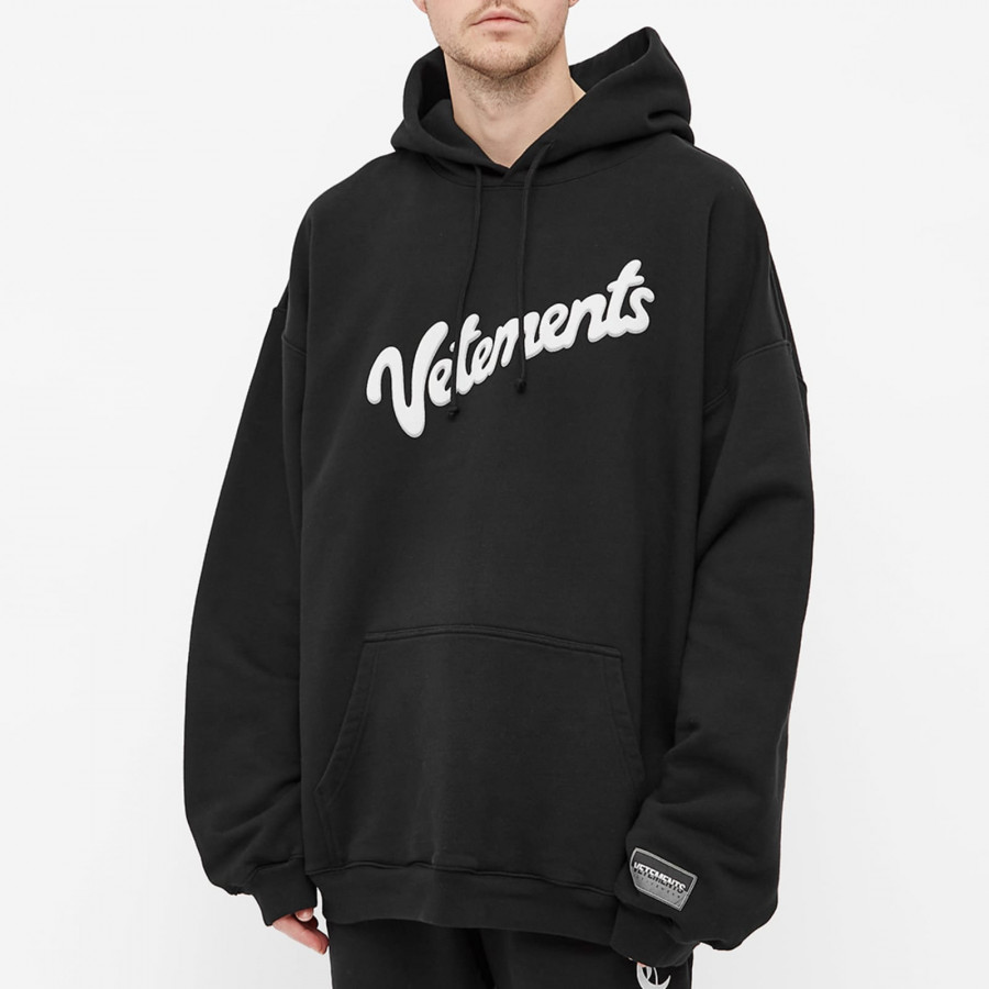 VETEMENTS ТОЛСТОВКА С КАПЮШОНОМ VETEMENTS SWEET LOGO