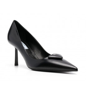 Prada Туфли из матовой кожи