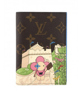 Louis Vuitton ОБЛОЖКА ДЛЯ ПАСПОРТА