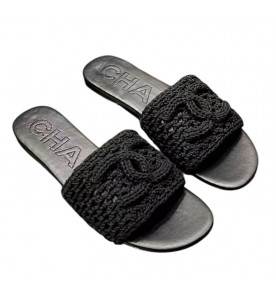 CHANEL Шлепанцы