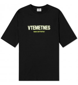 VETEMENTS ФУТБОЛКА С ЛОГОТИПОМ