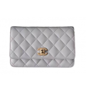 Chanel КЛАТЧ НА ЦЕПОЧКЕ