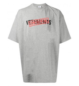 VETEMENTS ФУТБОЛКА С ЛОГОТИПОМ VETEMENTS CONFIDENTIAL