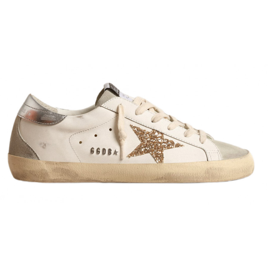 Golden Goose Super-Star с блестящей золотой звездой и вставками из серо-ледяной замши