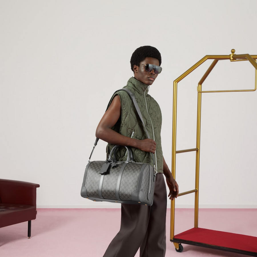 Gucci CРЕДНЕГО РАЗМЕРА СУМКА-ДАФЛ OPHIDIA