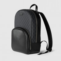 Gucci СРЕДНИЙ РЮКЗАК GG С ЛЕЙБЛОМ