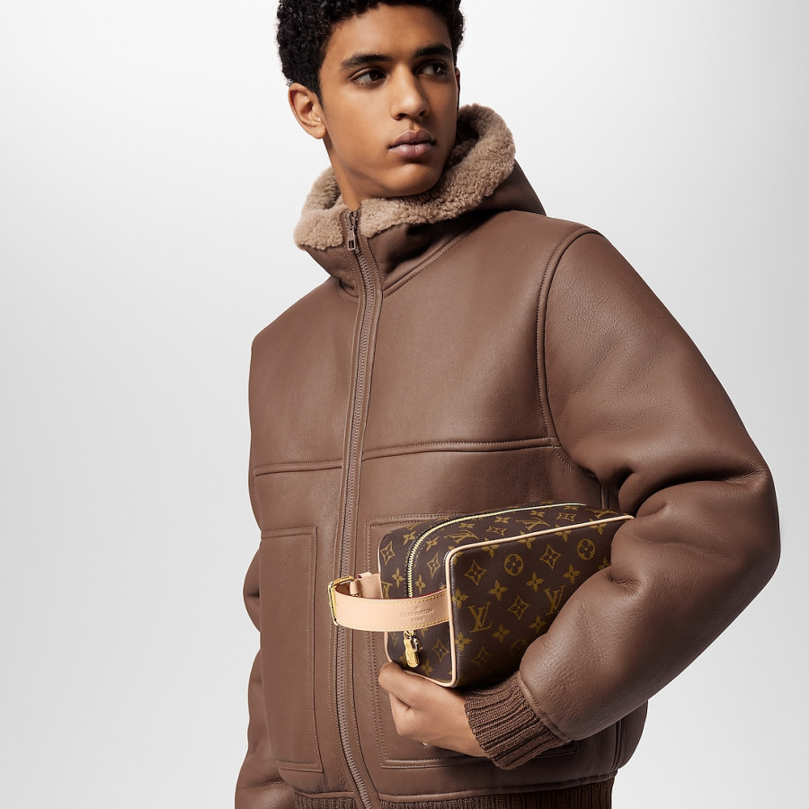 Louis Vuitton КОСМЕТИЧКА DOPP KIT