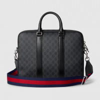Gucci МАЛЕНЬКИЙ ПОРТФЕЛЬ GG С ПЛЕЧЕВЫМ РЕМНЕМ