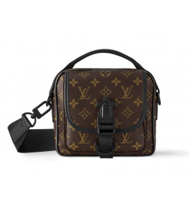 Louis Vuitton Мессенджер Quest