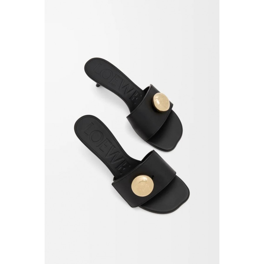 Loewe Мюли Pebble из мягкой телячьей кожи