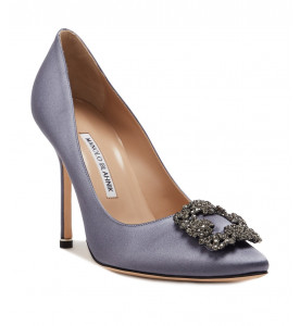 Manolo Blahnik Атласные туфли-лодочки Hangisi 105 с кристаллами