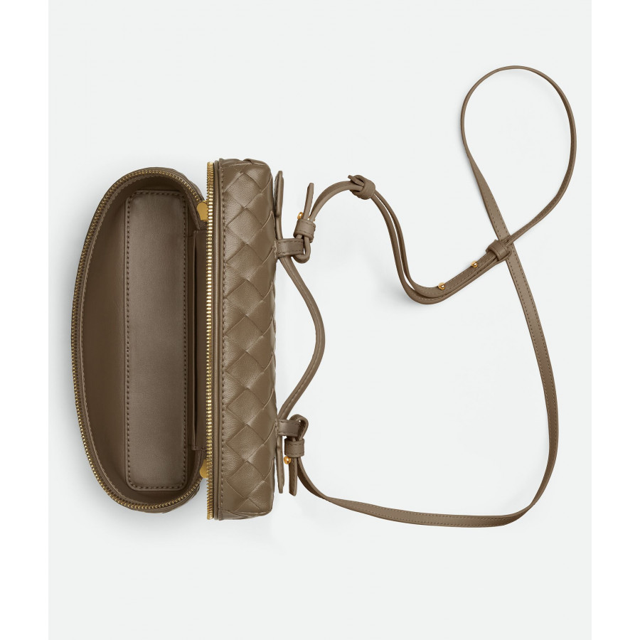 Bottega Veneta Кожаная сумка-косметичка Bang Bang Intrecciato