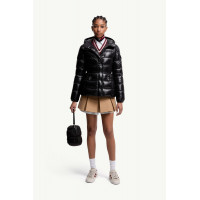 Moncler Короткая пуховая куртка с капюшоном Barante