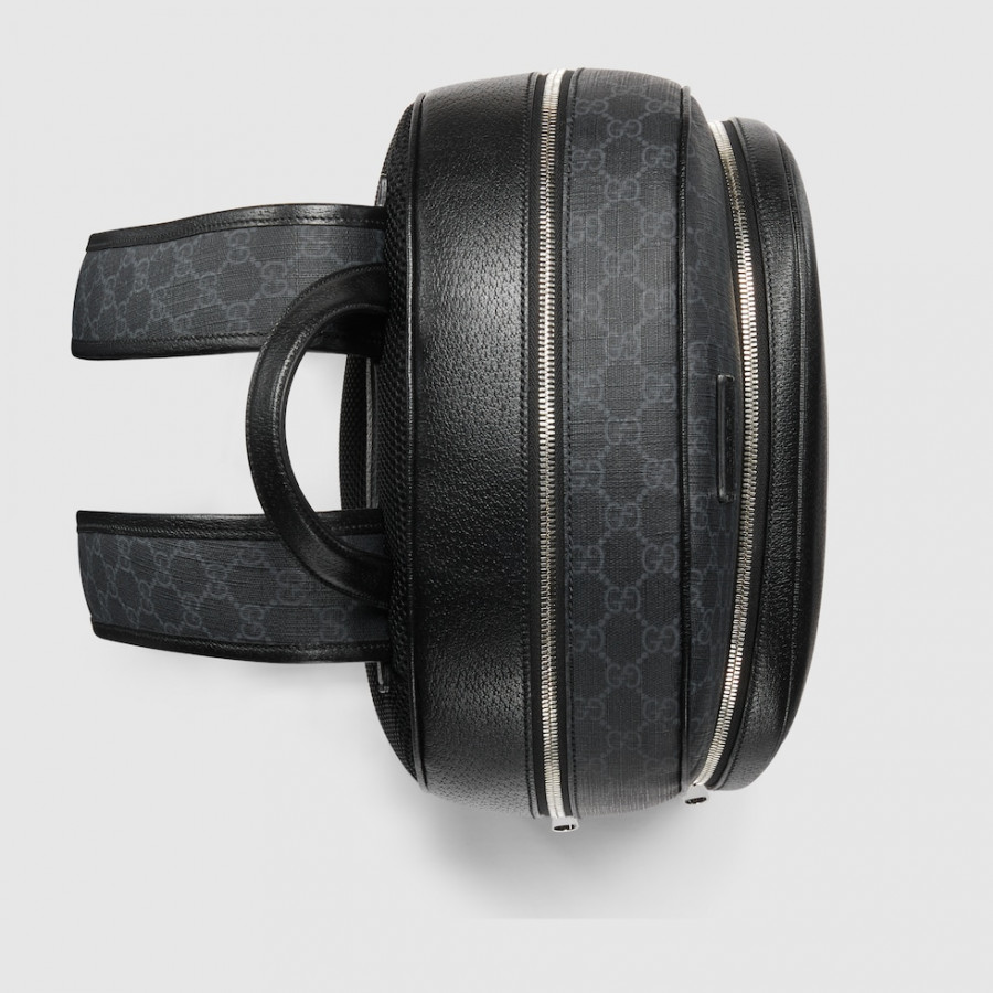 Gucci СРЕДНИЙ РЮКЗАК GG С ЛЕЙБЛОМ