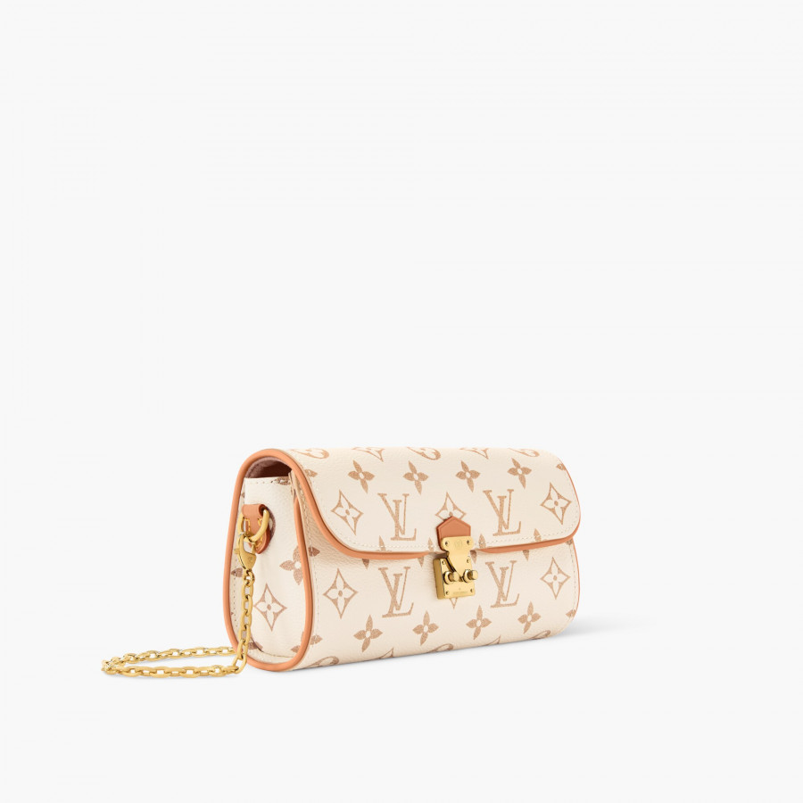 Louis Vuitton Сумка Pochette Camille