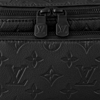 Louis Vuitton Поясная сумка Rush Bumbag