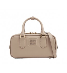 Miu Miu Кожаная сумка Arcadie