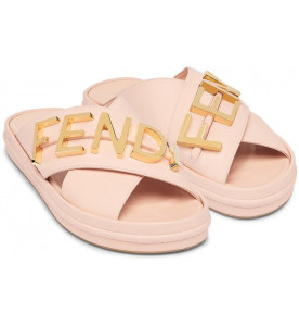 FENDI Кожаные шлепанцы Fendigraphy