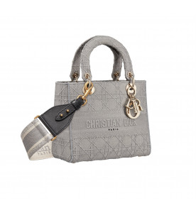 Dior СУМКА LADY D-LITE, МОДЕЛЬ СРЕДНЕГО ФОРМАТА