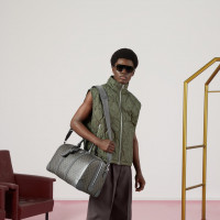 Gucci CРЕДНЕГО РАЗМЕРА СУМКА-ДАФЛ OPHIDIA