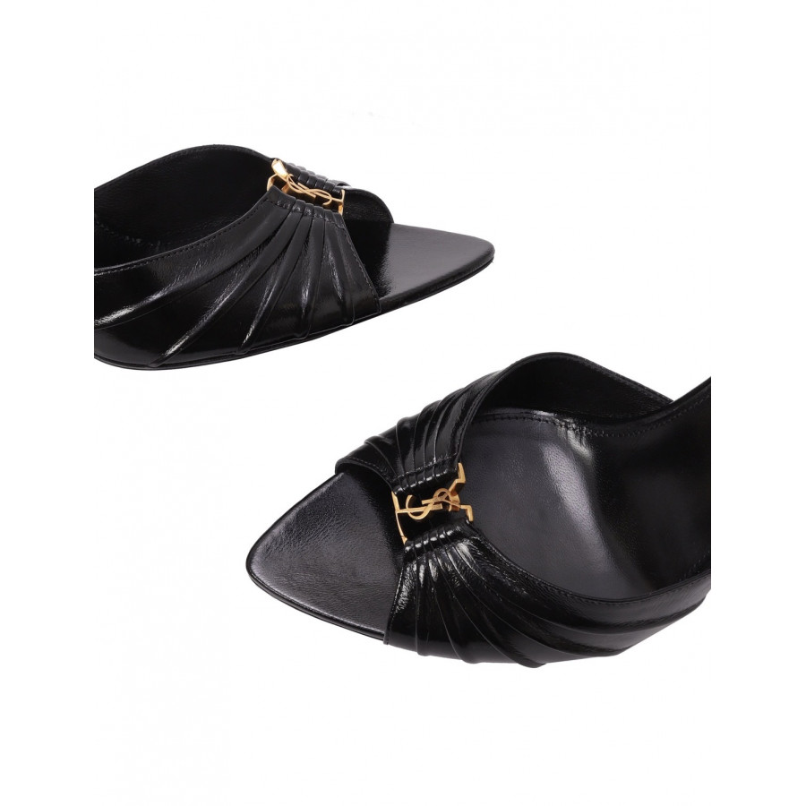 Saint Laurent Кожаные лакированные мюли Babylone