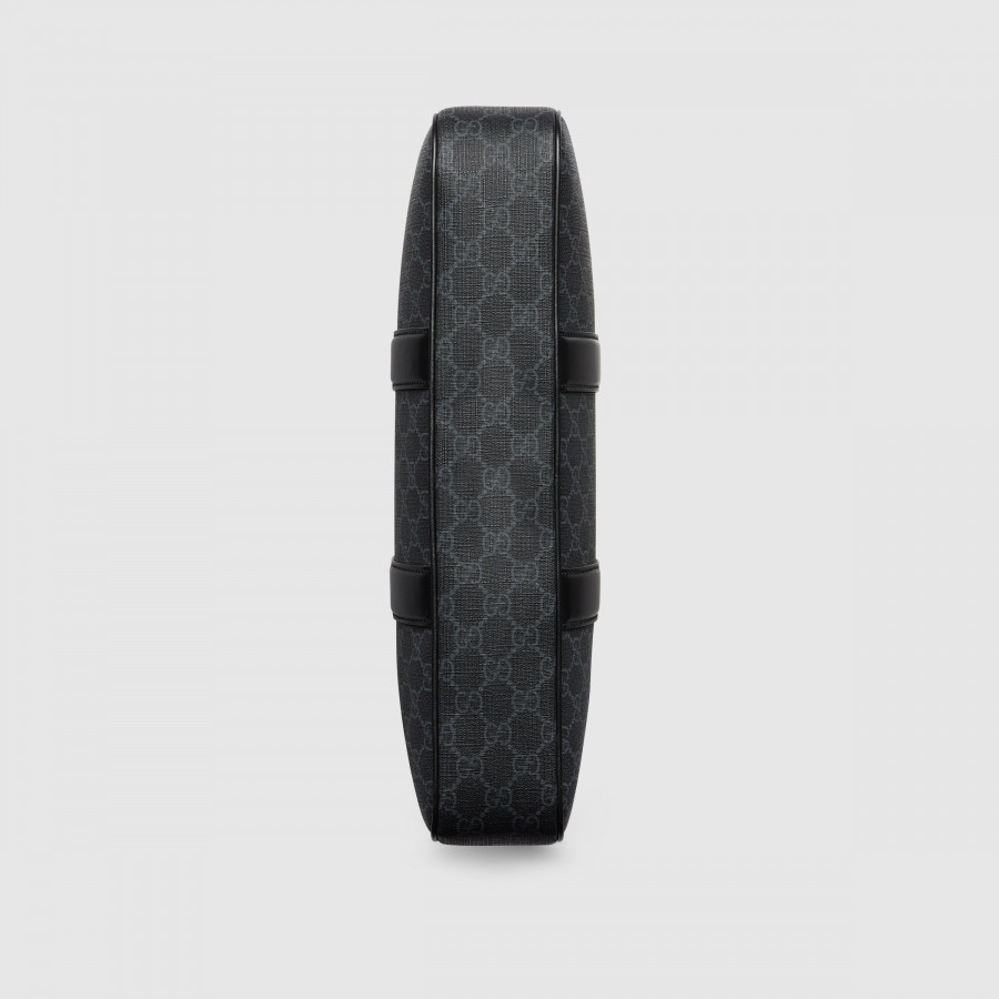 Gucci МАЛЕНЬКИЙ ПОРТФЕЛЬ GG С ПЛЕЧЕВЫМ РЕМНЕМ
