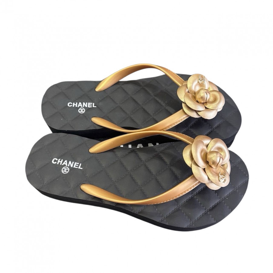 CHANEL Шлепанцы